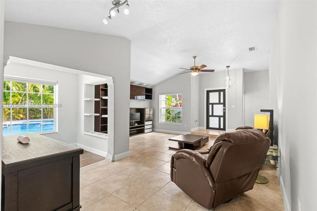 12755 SW 60th Ln, Miami, FL 33183