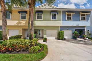 1765 NE 4th Avenue E3, Fort Lauderdale, FL 33305