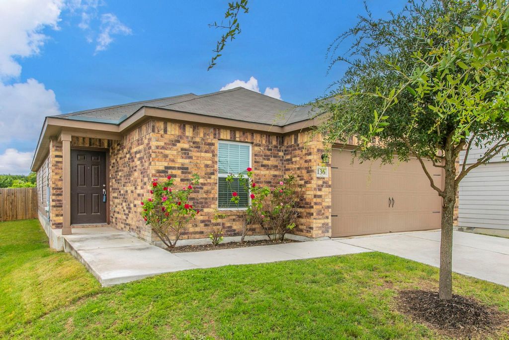 136 Allington CIR, Jarrell, TX 76537