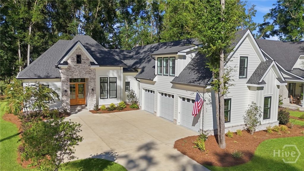 Image 1 of property listing at 73 Cane Patch Lane, Richmond Hill, GA 31324