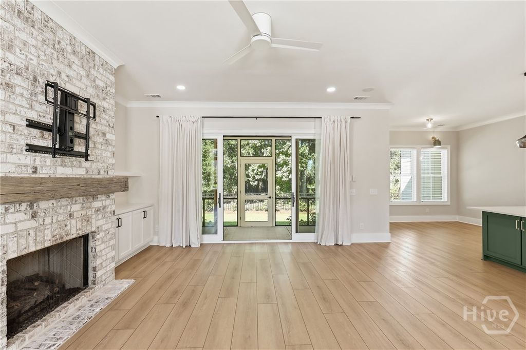 Image 9 of property listing at 73 Cane Patch Lane, Richmond Hill, GA 31324