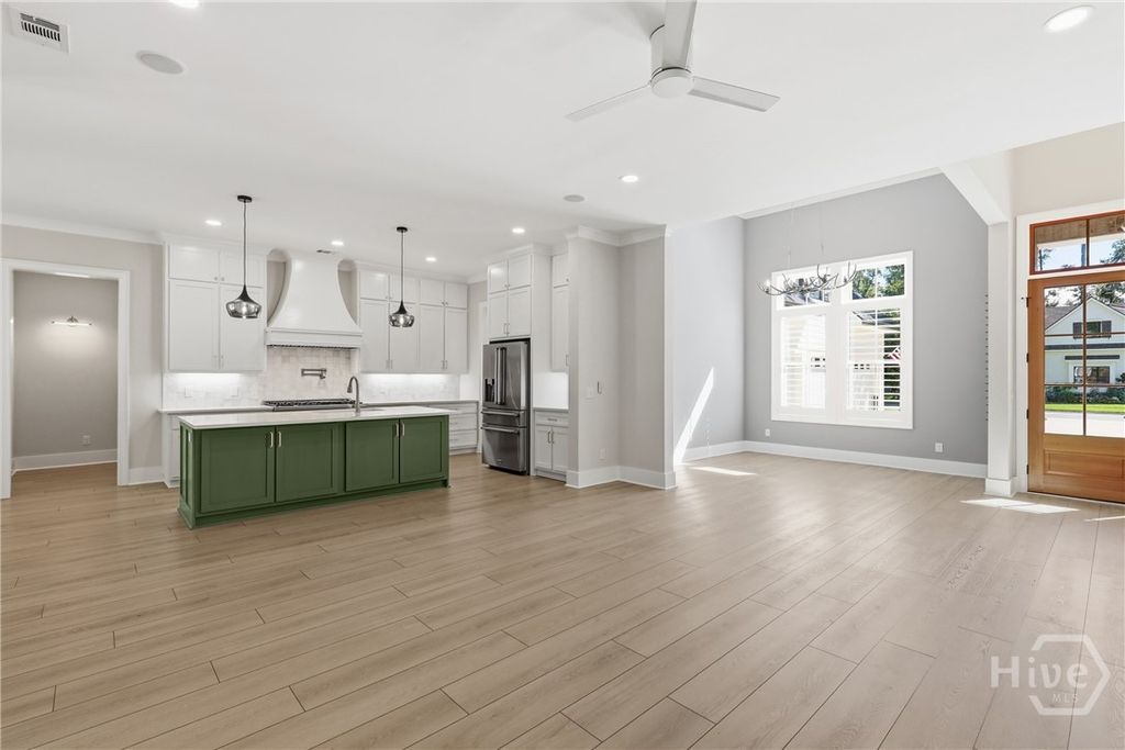 Image 14 of property listing at 73 Cane Patch Lane, Richmond Hill, GA 31324