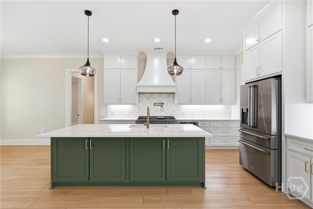 Image 15 of property listing at 73 Cane Patch Lane, Richmond Hill, GA 31324