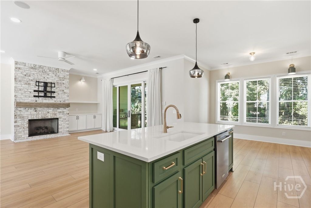 Image 17 of property listing at 73 Cane Patch Lane, Richmond Hill, GA 31324