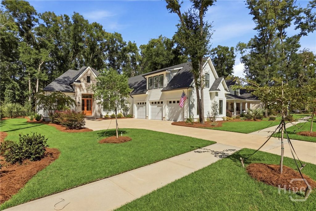 Image 3 of property listing at 73 Cane Patch Lane, Richmond Hill, GA 31324