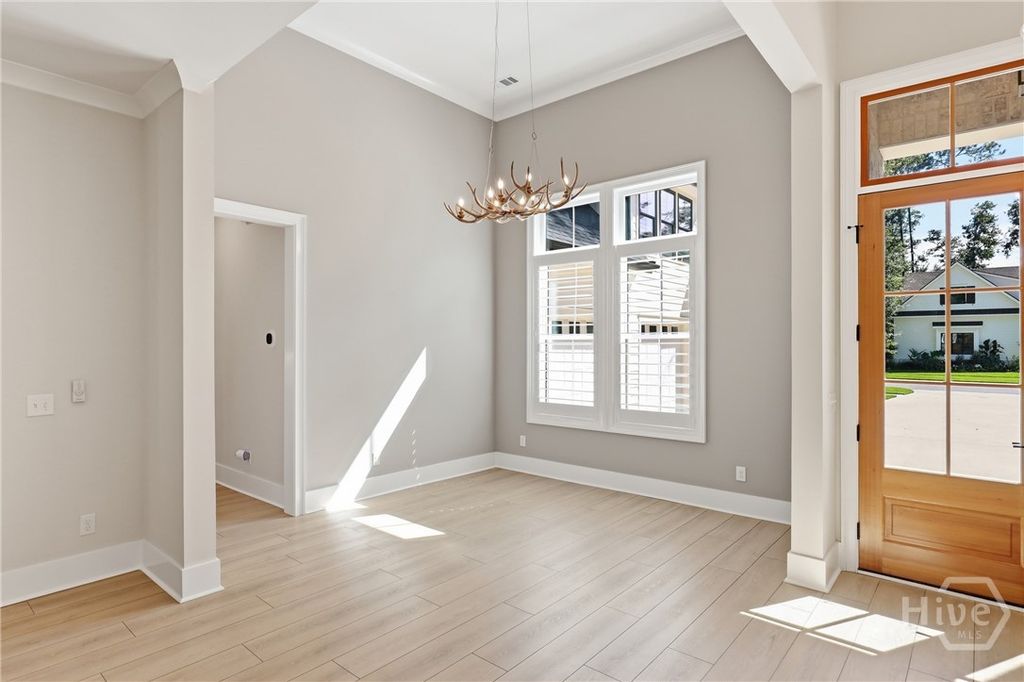 Image 8 of property listing at 73 Cane Patch Lane, Richmond Hill, GA 31324