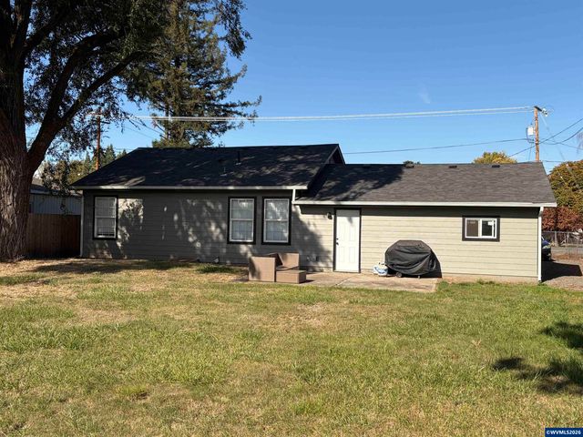 4220 Hudson Av NE, Salem, OR 97301