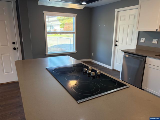 4220 Hudson Av NE, Salem, OR 97301
