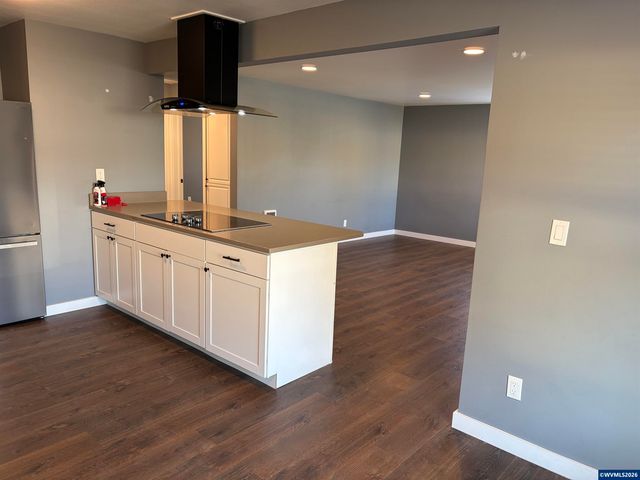 4220 Hudson Av NE, Salem, OR 97301