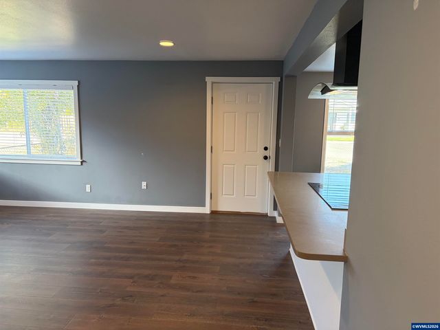 4220 Hudson Av NE, Salem, OR 97301