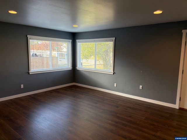 4220 Hudson Av NE, Salem, OR 97301