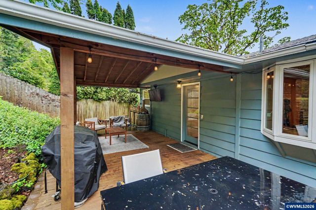 3270 Azalea Dr S, Salem, OR 97302