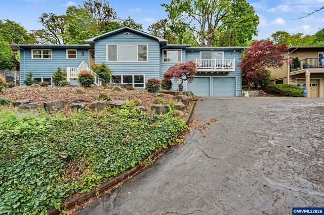 3270 Azalea Dr S, Salem, OR 97302