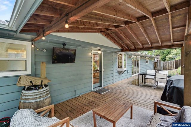 3270 Azalea Dr S, Salem, OR 97302