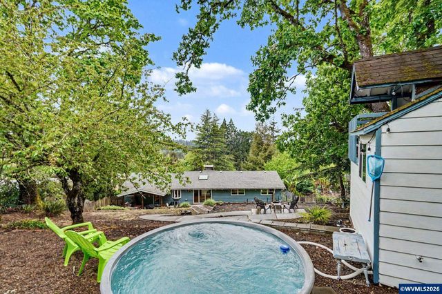 3270 Azalea Dr S, Salem, OR 97302