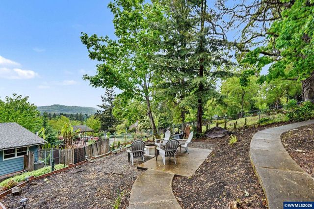 3270 Azalea Dr S, Salem, OR 97302