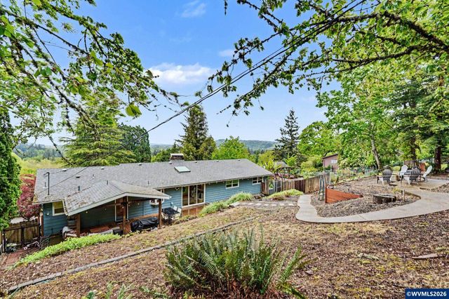 3270 Azalea Dr S, Salem, OR 97302