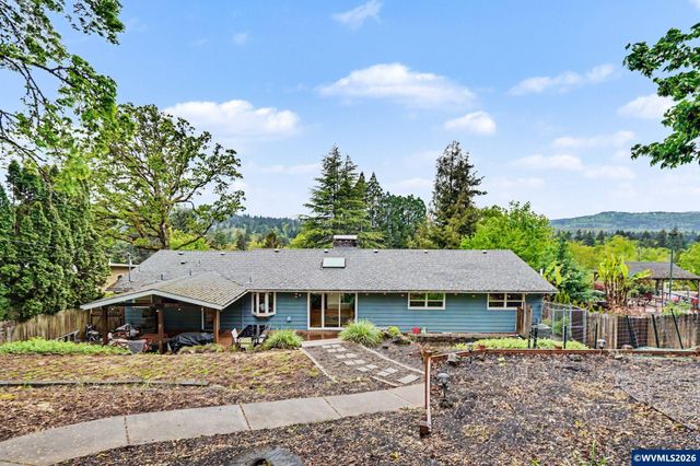 3270 Azalea Dr S, Salem, OR 97302