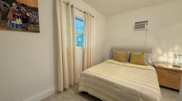 1302 S FEDERAL Highway, Lake Worth Beach, FL 33460