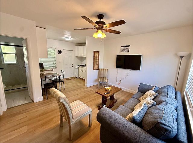 1302 S FEDERAL Highway, Lake Worth Beach, FL 33460