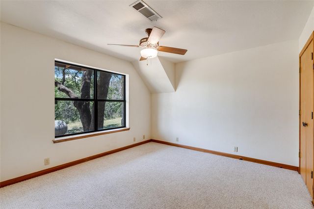 199 Middleton RD, Spicewood, TX 78669