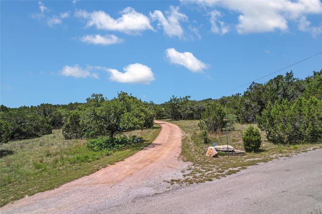 199 Middleton RD, Spicewood, TX 78669