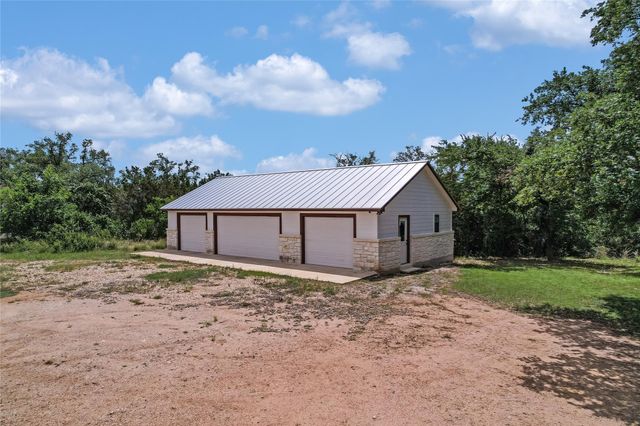199 Middleton RD, Spicewood, TX 78669