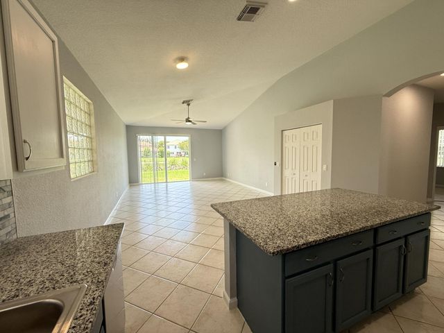 9084 Silver Glen Way, Lake Worth, FL 33467