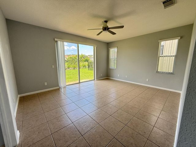 9084 Silver Glen Way, Lake Worth, FL 33467