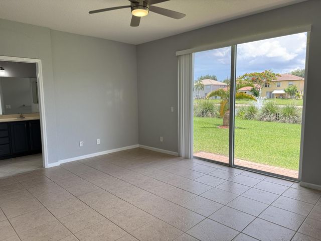 9084 Silver Glen Way, Lake Worth, FL 33467