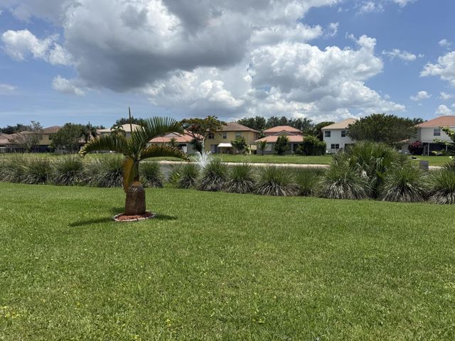 9084 Silver Glen Way, Lake Worth, FL 33467