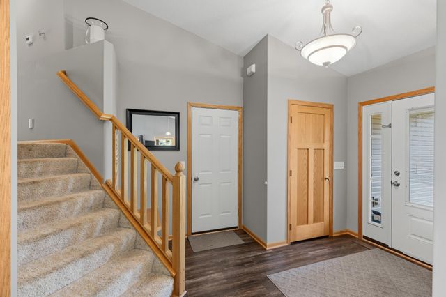 25157 Firefly Avenue, Wyoming, MN 55092