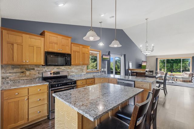 25157 Firefly Avenue, Wyoming, MN 55092