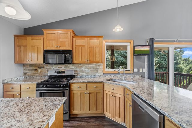 25157 Firefly Avenue, Wyoming, MN 55092