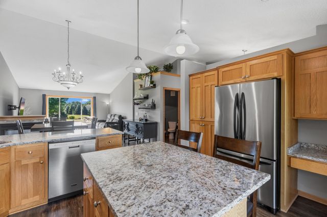 25157 Firefly Avenue, Wyoming, MN 55092