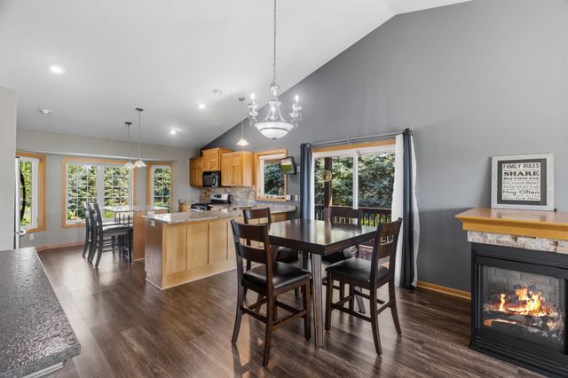 25157 Firefly Avenue, Wyoming, MN 55092