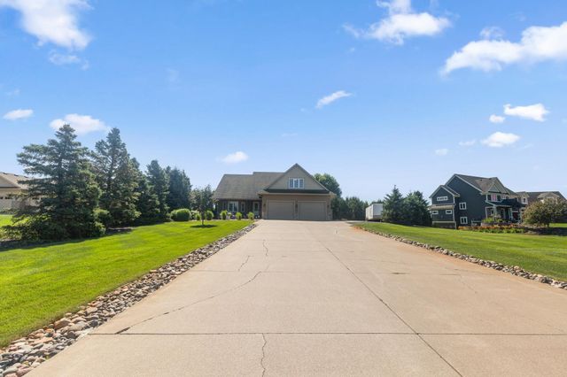 25157 Firefly Avenue, Wyoming, MN 55092