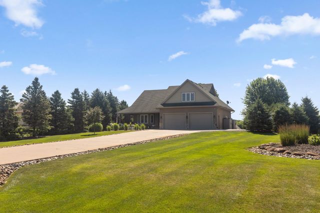 25157 Firefly Avenue, Wyoming, MN 55092