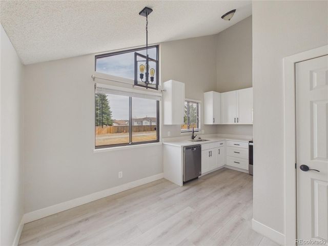 3752 S Genoa Circle B, Aurora, CO 80013