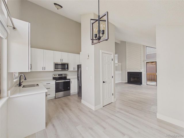 3752 S Genoa Circle B, Aurora, CO 80013