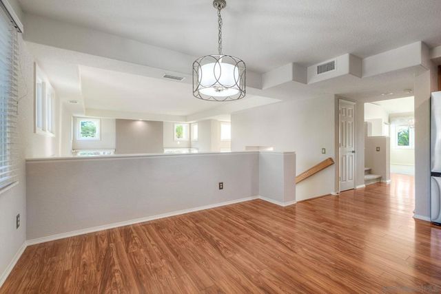 1930 MOUNTAIN VALLEY LANE, Escondido, CA 92029