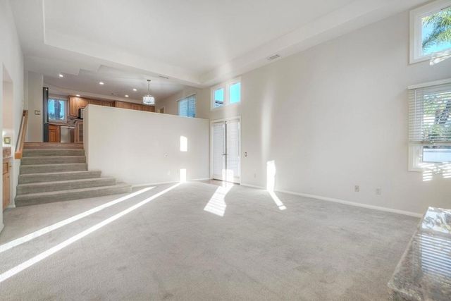 1930 MOUNTAIN VALLEY LANE, Escondido, CA 92029