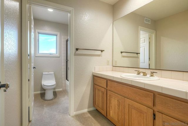 1930 MOUNTAIN VALLEY LANE, Escondido, CA 92029