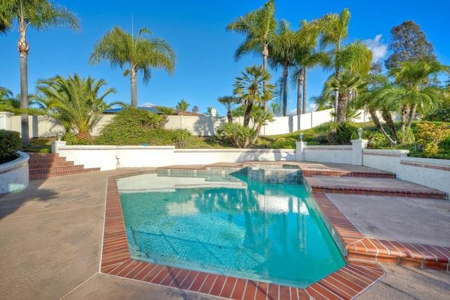 1930 MOUNTAIN VALLEY LANE, Escondido, CA 92029