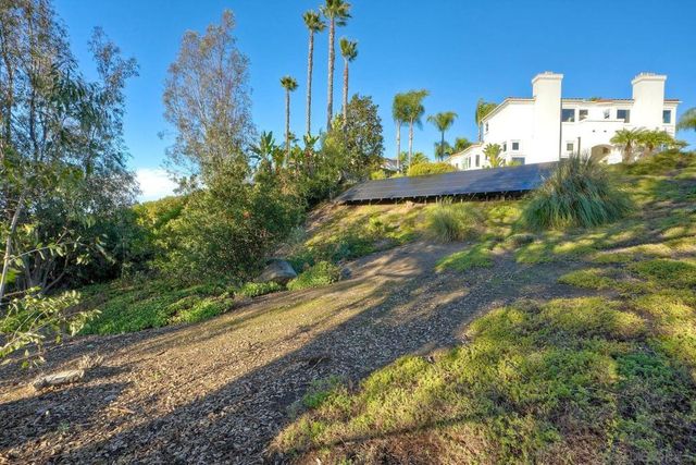 1930 MOUNTAIN VALLEY LANE, Escondido, CA 92029