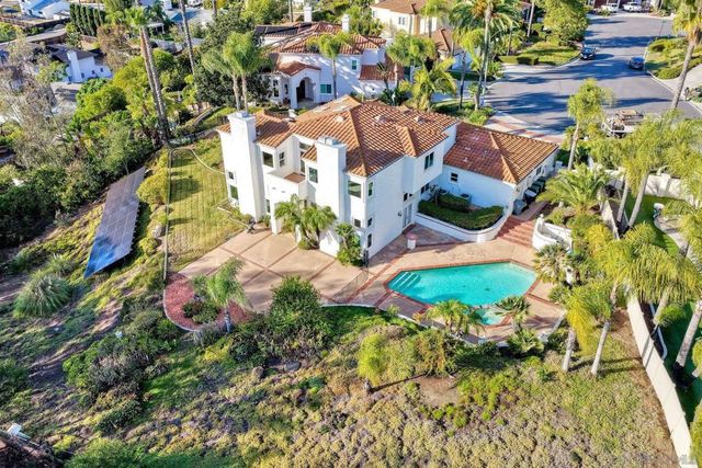 1930 MOUNTAIN VALLEY LANE, Escondido, CA 92029