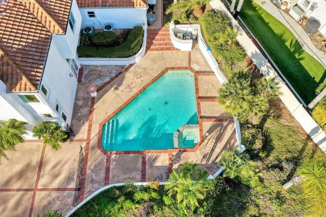 1930 MOUNTAIN VALLEY LANE, Escondido, CA 92029