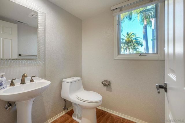 1930 MOUNTAIN VALLEY LANE, Escondido, CA 92029