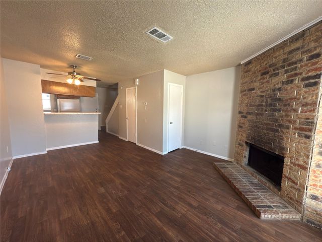 2250 Aspen Drive, Dallas, TX 75227