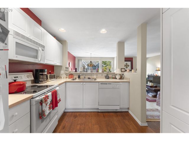 14415 Sw BARROWS Rd, Beaverton, OR 97007